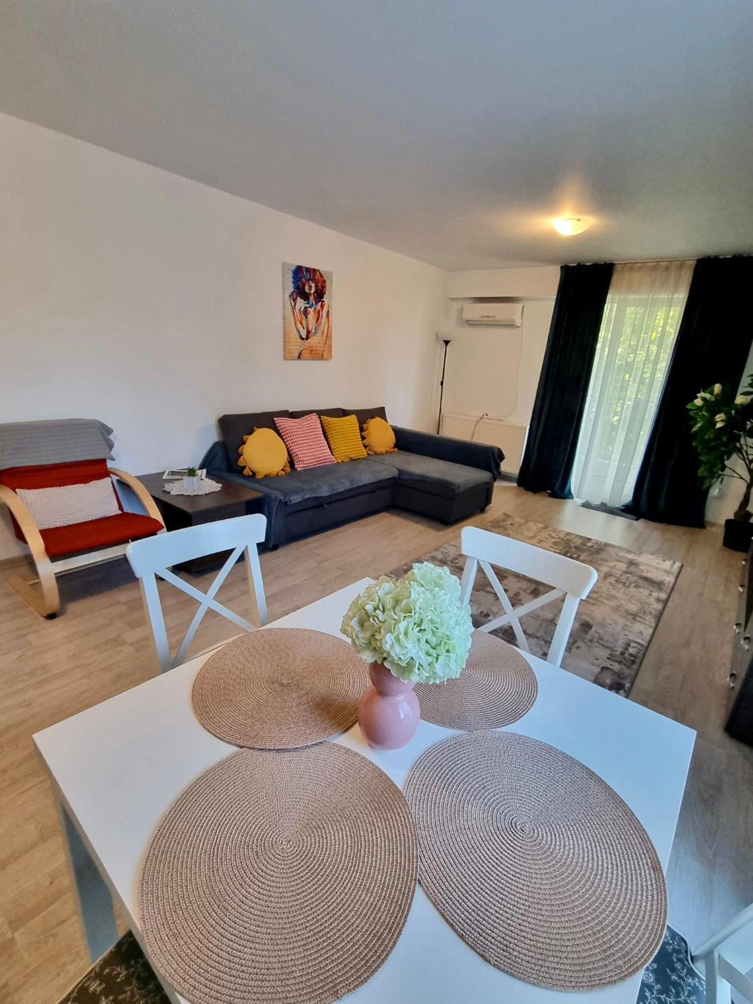 Fly Airport Residences & Therme-Self Check-In Otopeni Eksteriør bilde